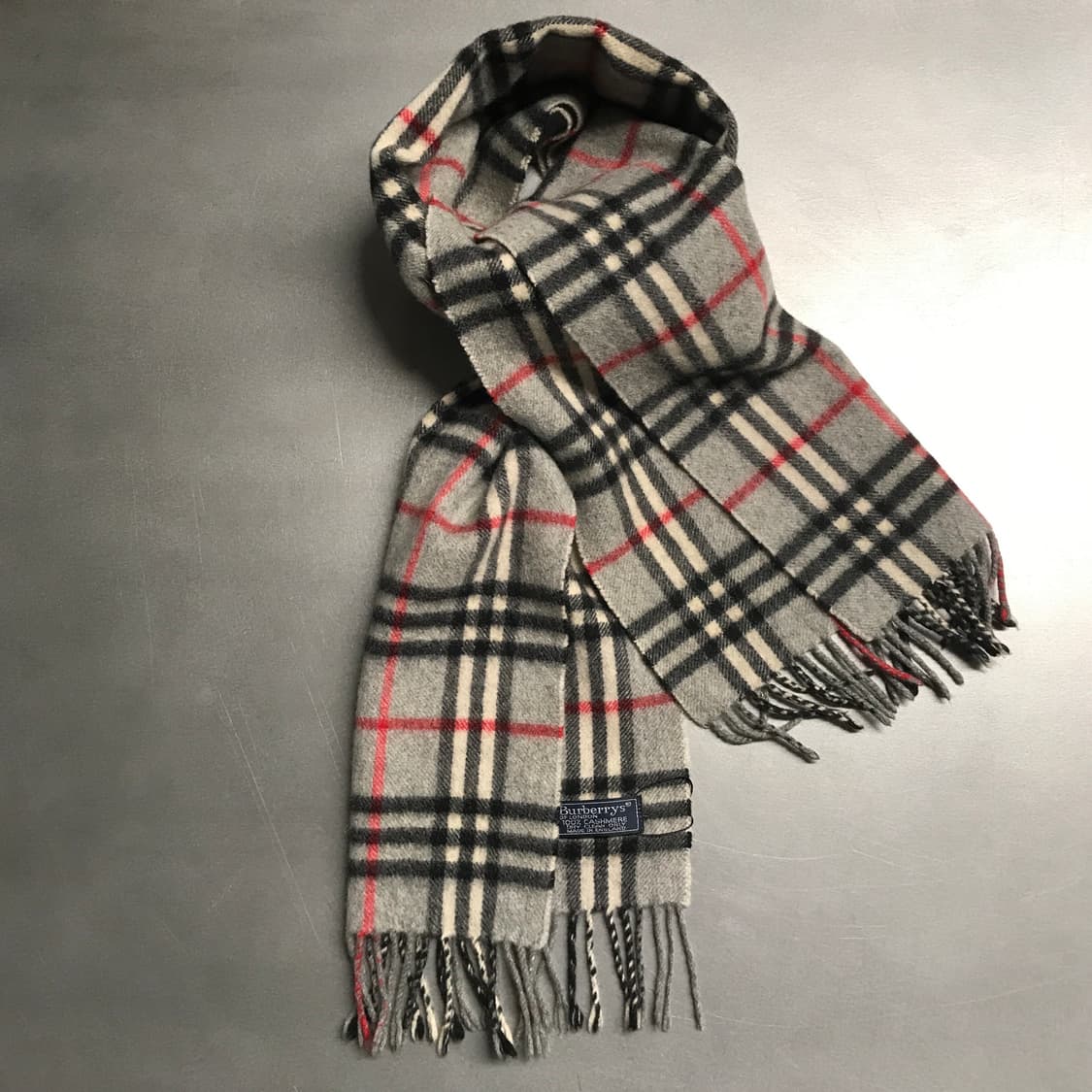 버버리 정품 캐시미어 머플러 그레이 상품이미지4