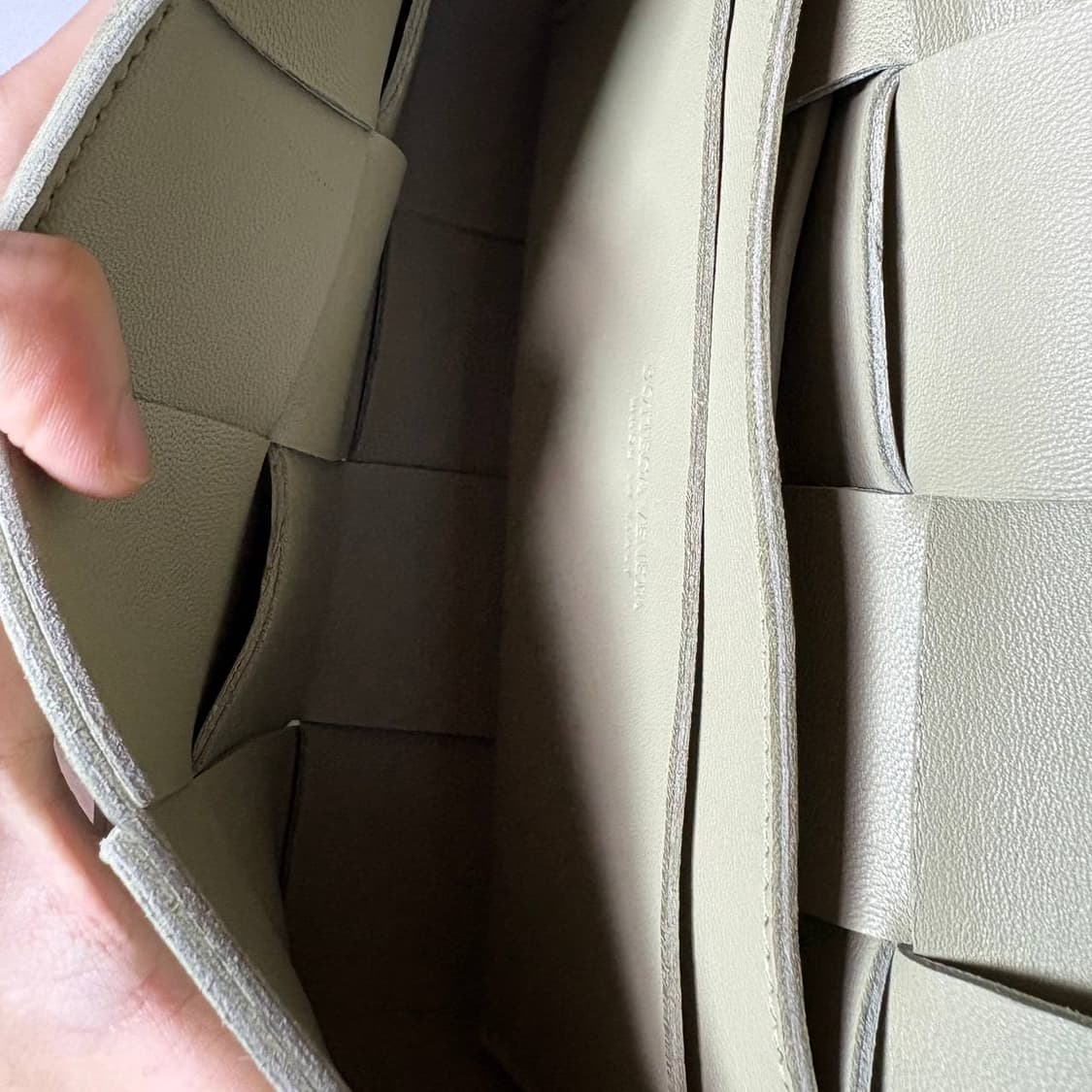 보테가베네타 카세트백 올리브 상품이미지4