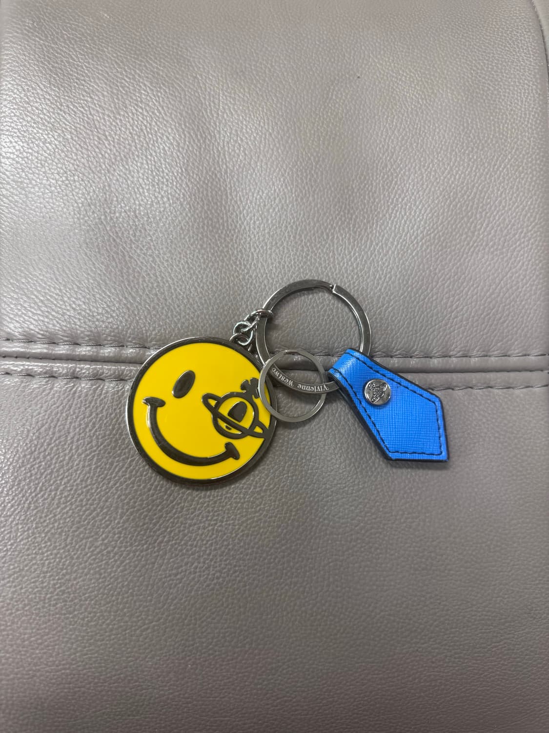 비비안웨스트우드 스마일 키링 상품이미지1