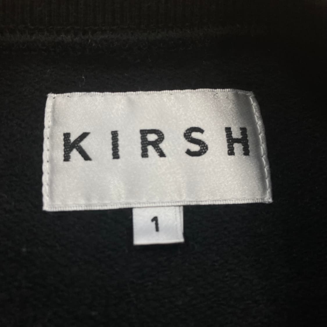 키르시 블랙 컬러 체리 로고 맨투맨 상품이미지4