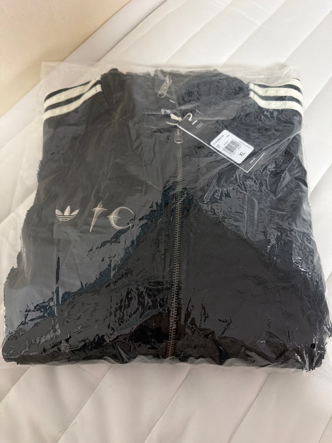 아디다스 떠그 후드집업 상품이미지1