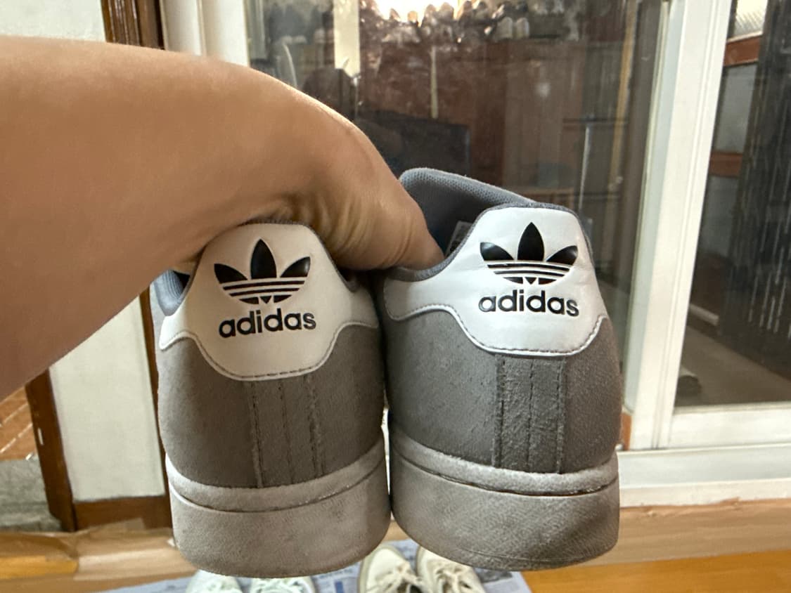 아디다스 오리지널스 캠퍼스2 그레이 255사이즈(실착 260)판매합니다. 상품이미지5