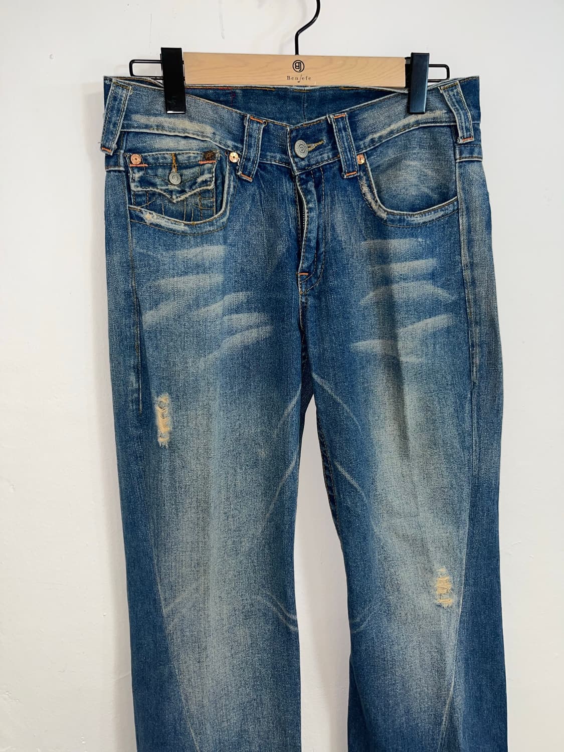 truereligion 백 포켓 자수 데님 팬츠 상품이미지4