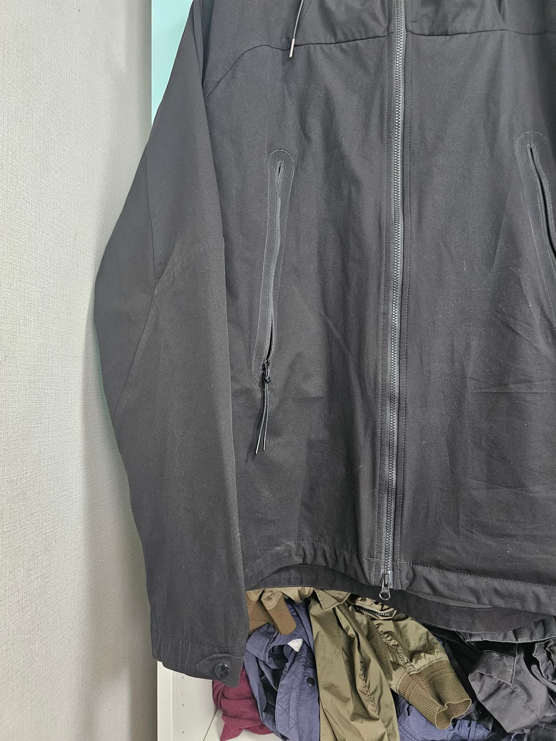 cp컴퍼니 가장 잘나가는 모델 프로텍 씨피컴퍼니 후드 렌즈 자켓 팔아요 상품이미지3