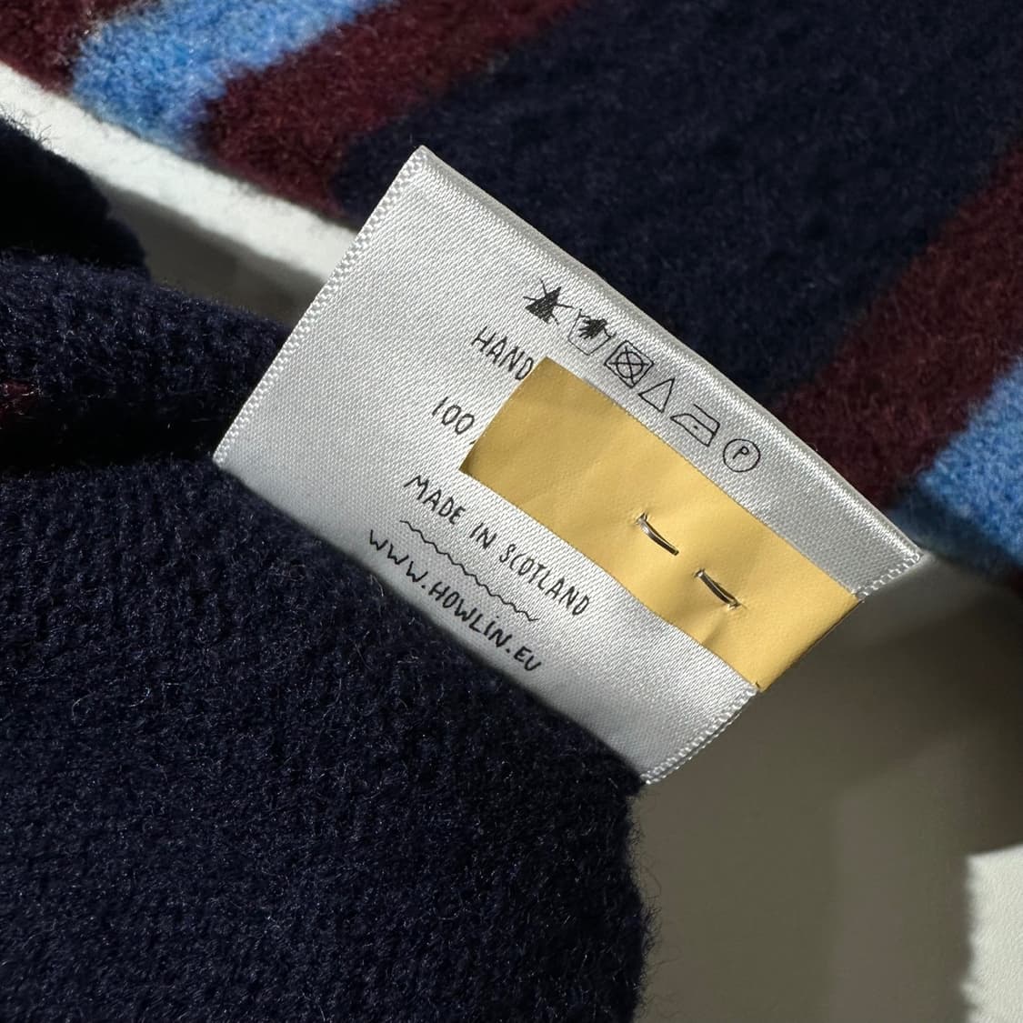 하울린 쉐기독 스트라이프 니트 상품이미지8