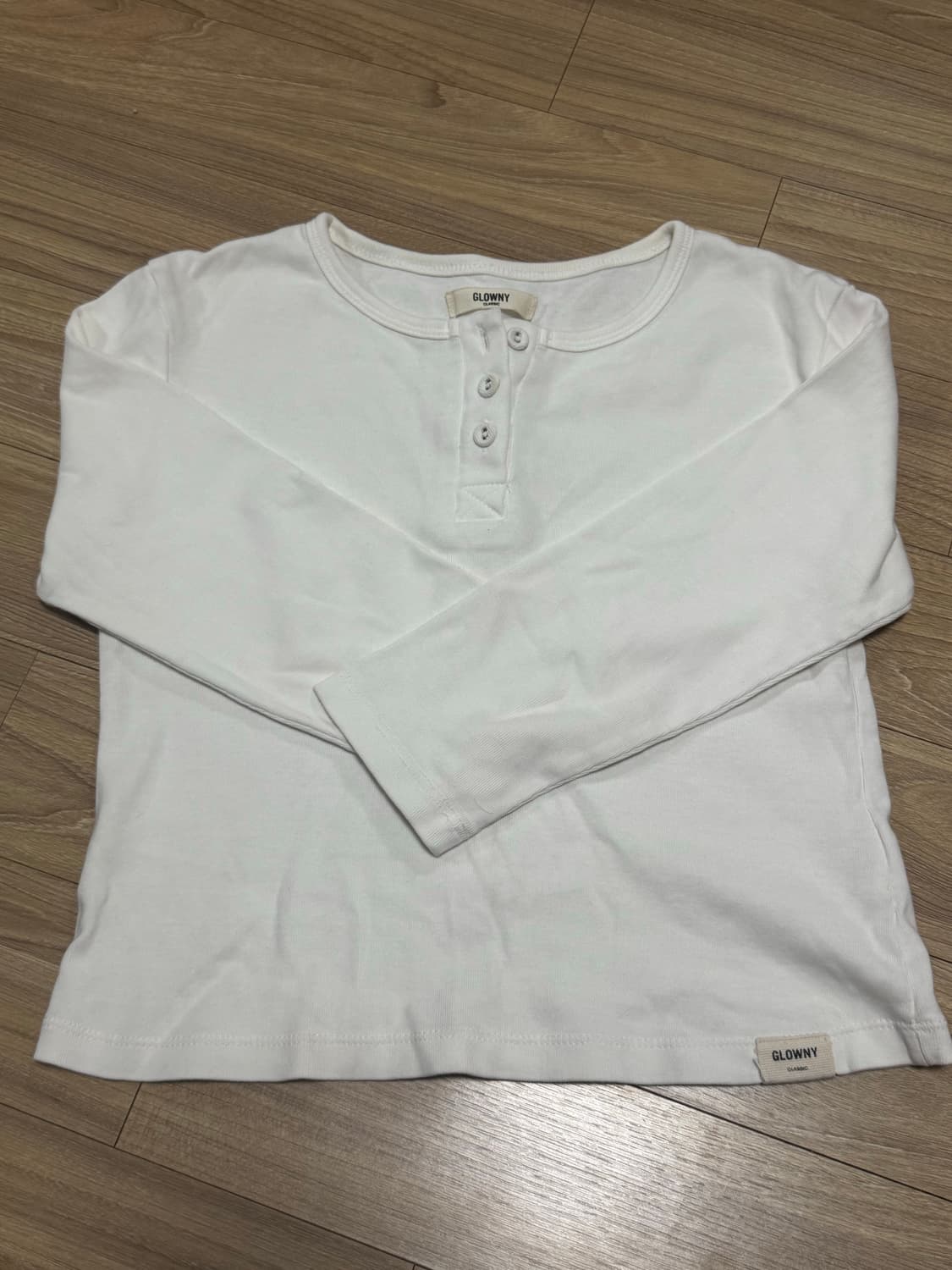 글로니 glowny 3/4 버튼티 화이트 상품이미지2