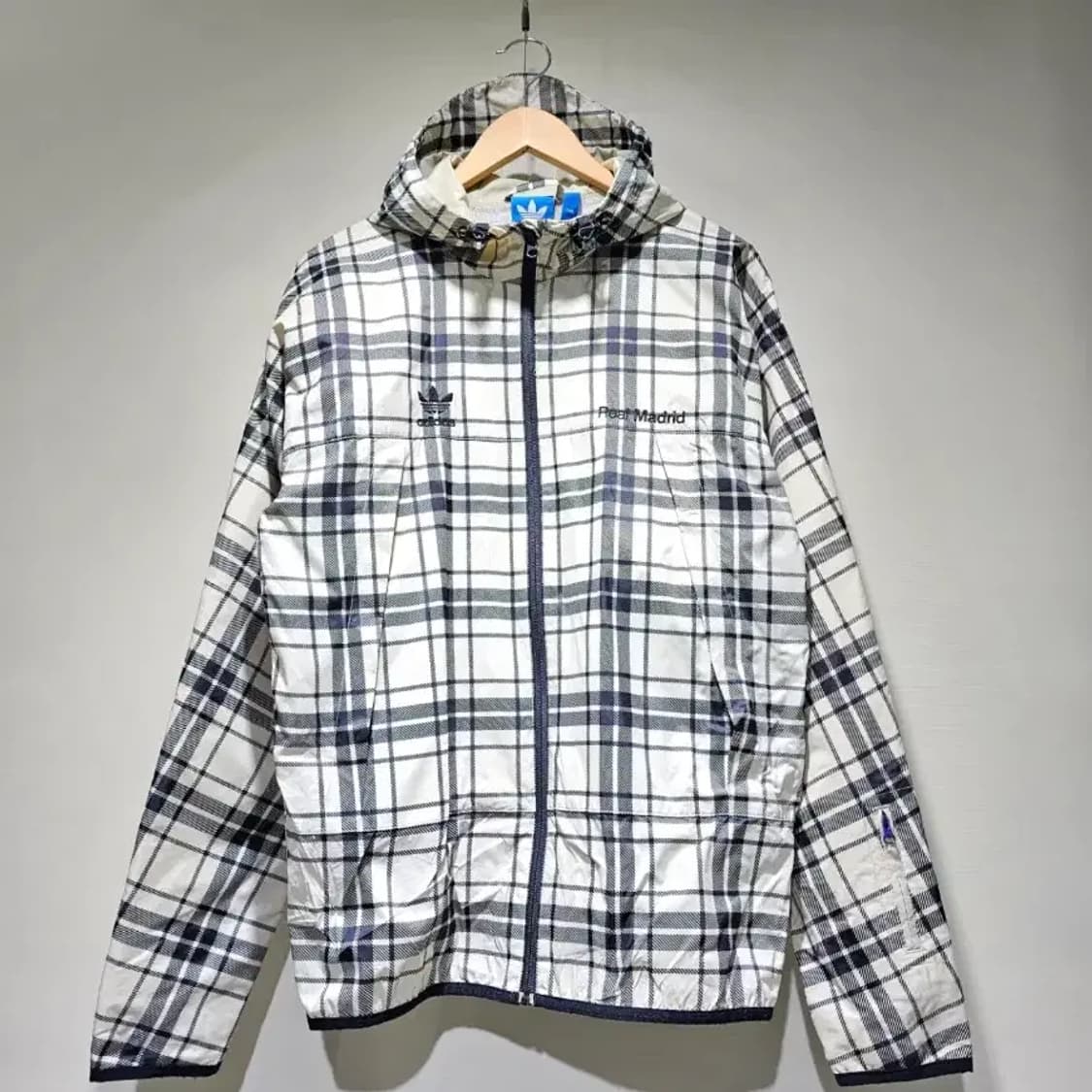 아디다스 리얼마드리드 체크 바람막이 95 상품이미지3