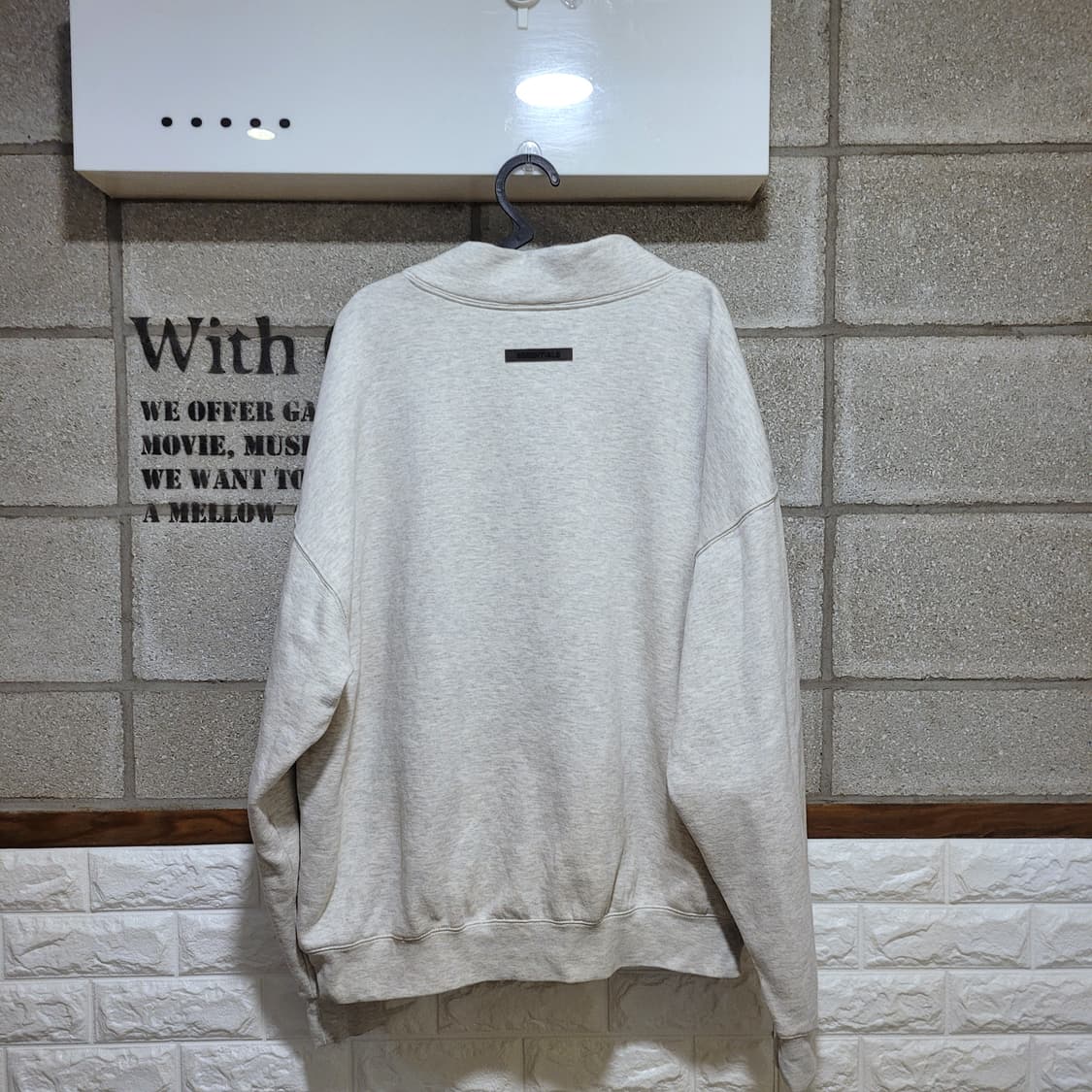 피어오브갓 에센셜 모크넥 맨투맨 L 상품이미지2