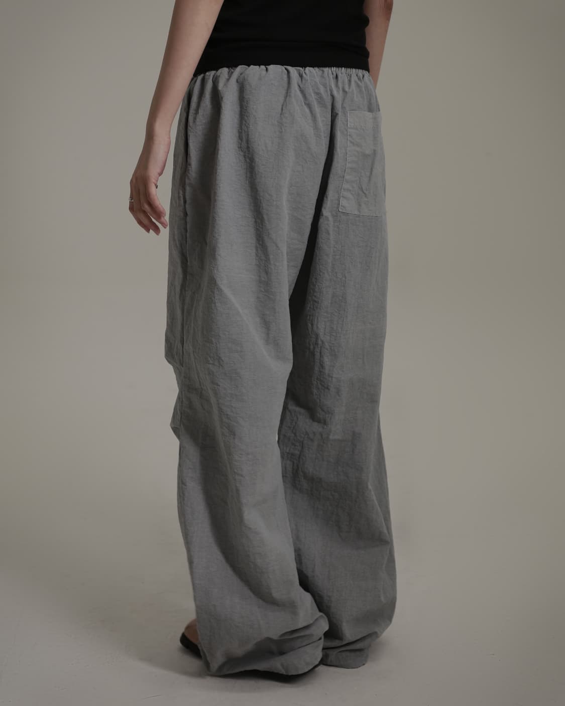 여운코리아 피그먼트 파라슈트 팬츠 (그레이) 상품이미지4