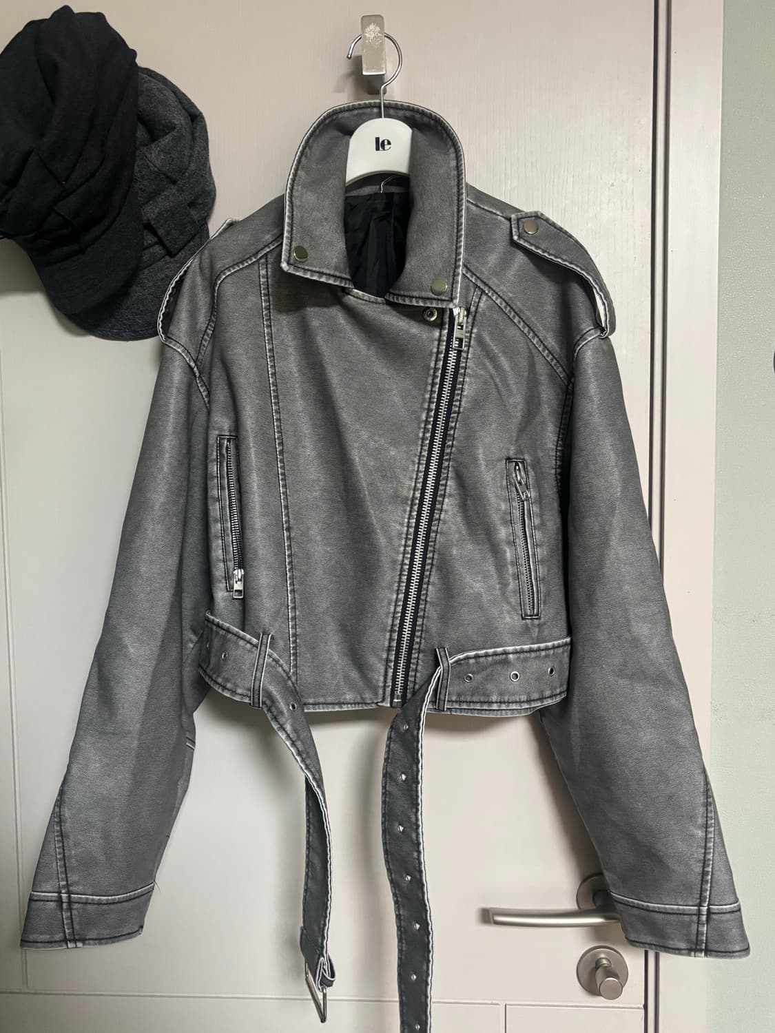 그레이 워싱 크롭 라이더 자켓 상품이미지1