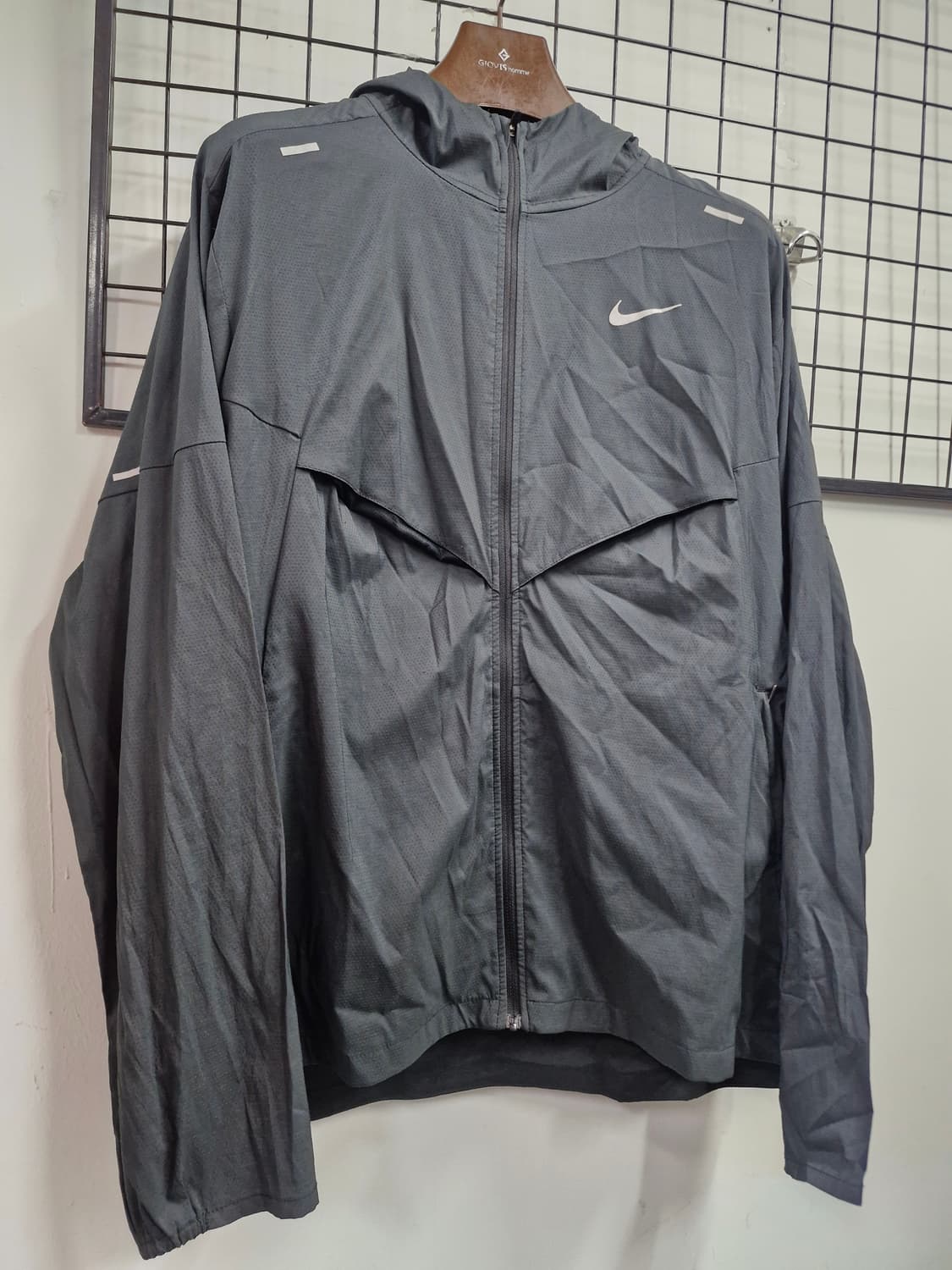 110XXL 나이키 리펠 UV 윈드러너 바람막이 자켓  상품이미지2