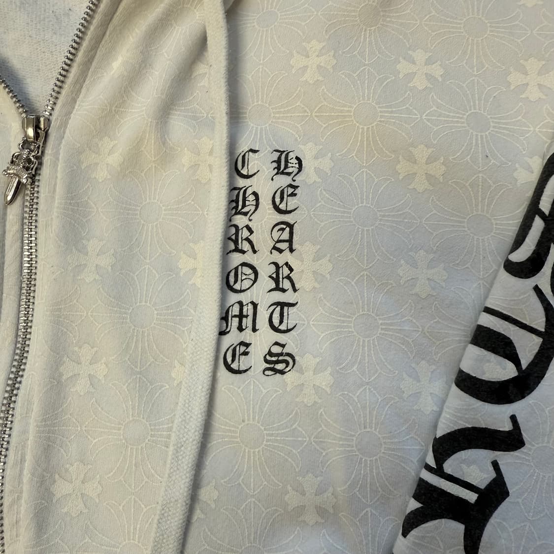 크롬하츠 플러스 크로스 올 오버 후드집업 한정판 xl 상품이미지4