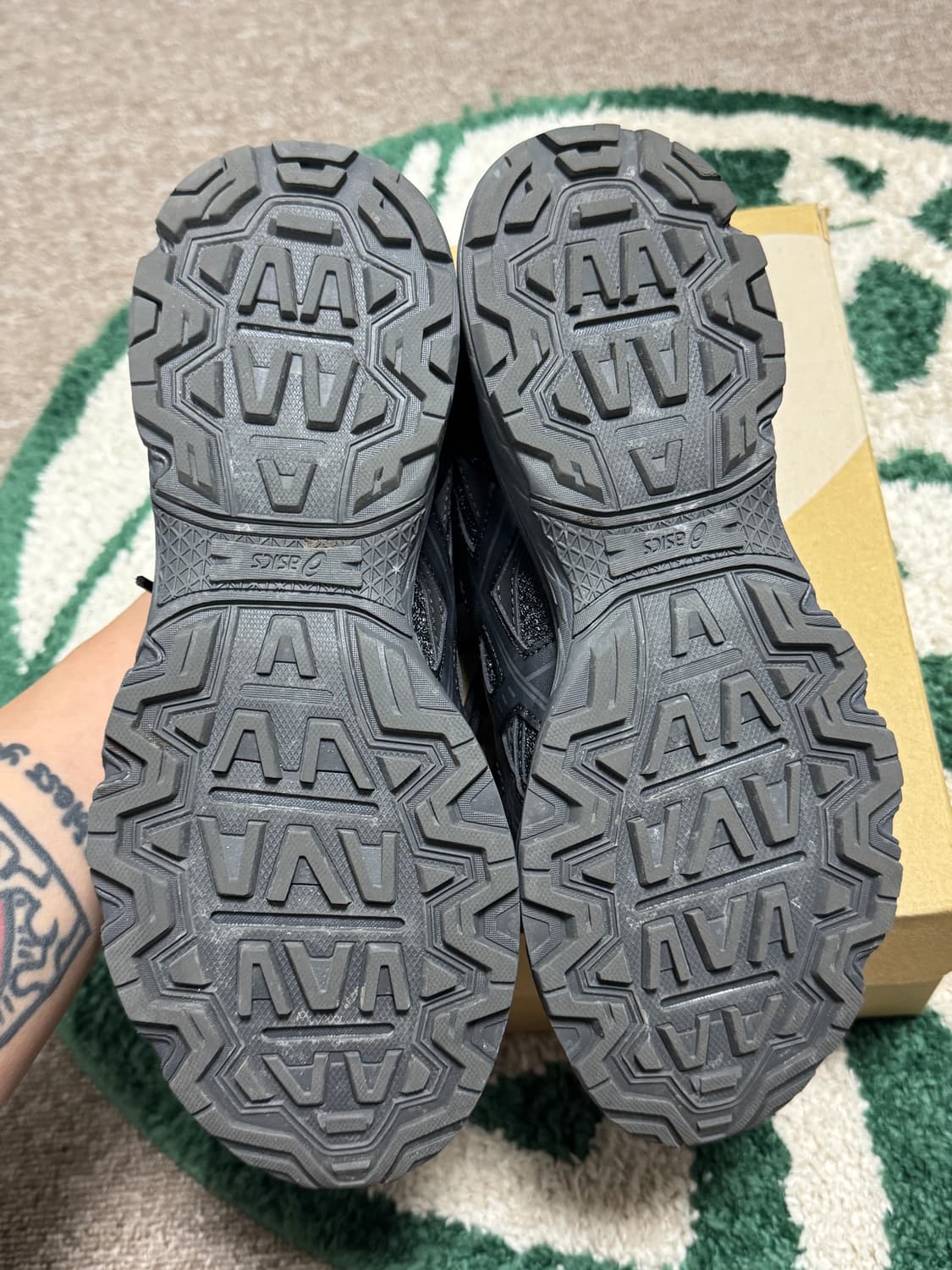 아식스 젤 누노비키 옵시디언 그레이 255 사이즈 상품이미지4