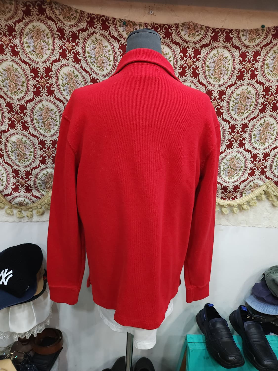 폴로 랄프로렌 레드 반집업 맨투맨

 상품이미지8