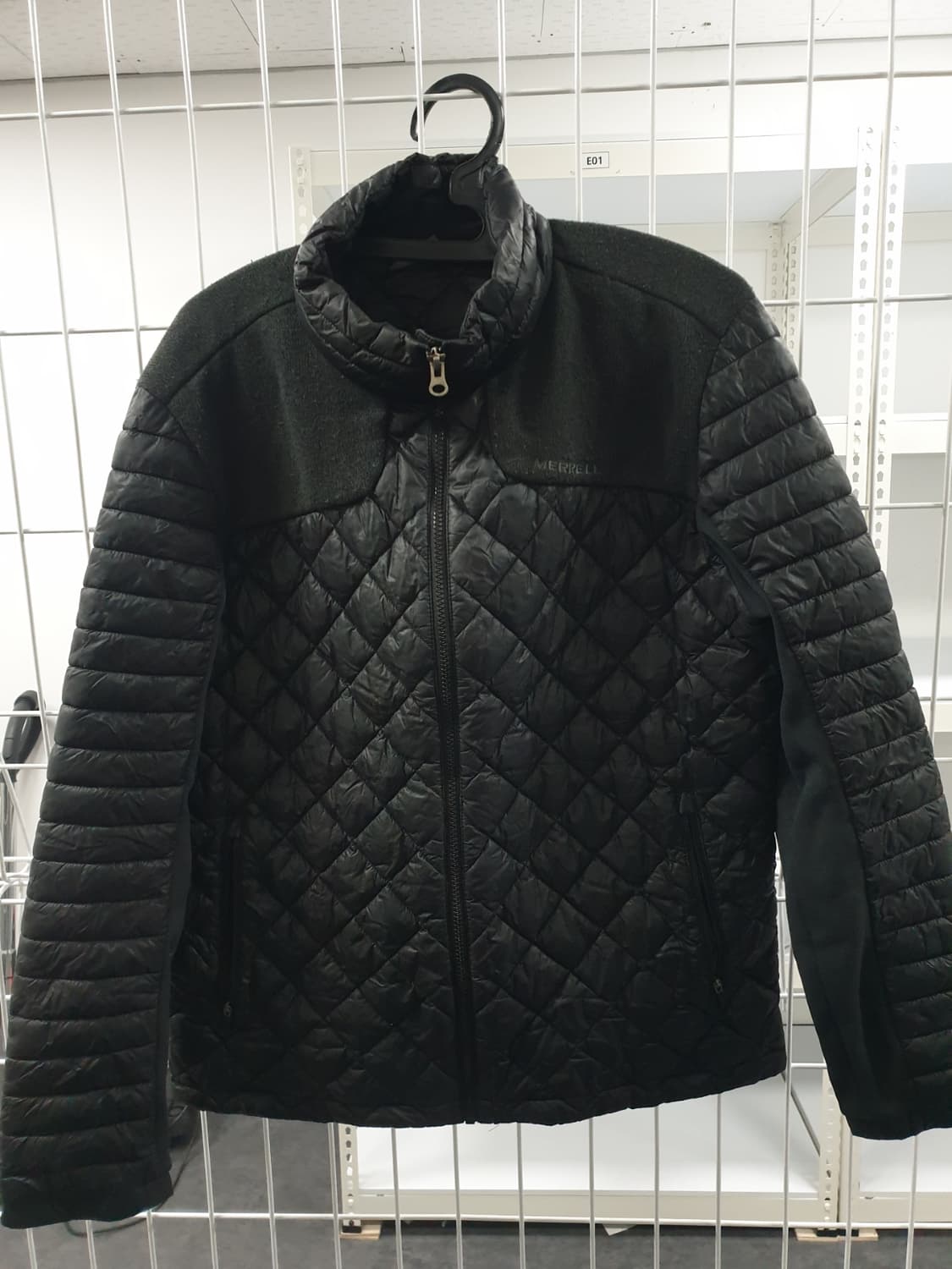 머렐 정품 오리털경량패딩 실100사이즈 팝니다  상품이미지1