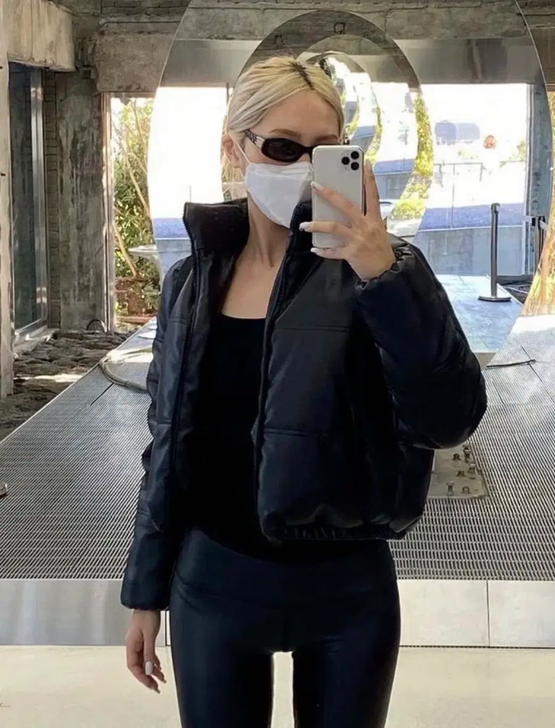 오도어 레더 패딩 상품이미지1