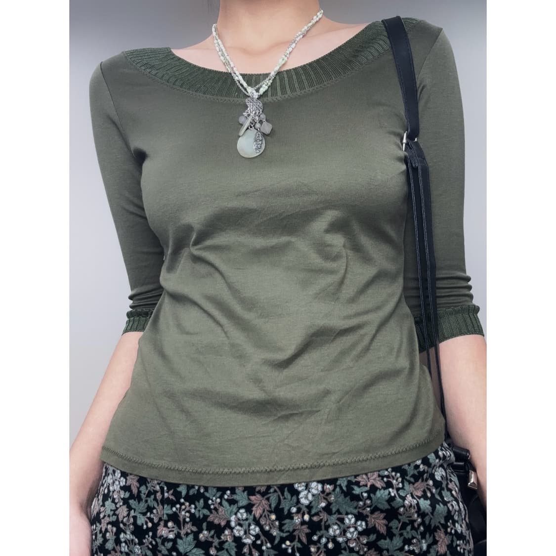 빈티지 카키 반팔 상품이미지1