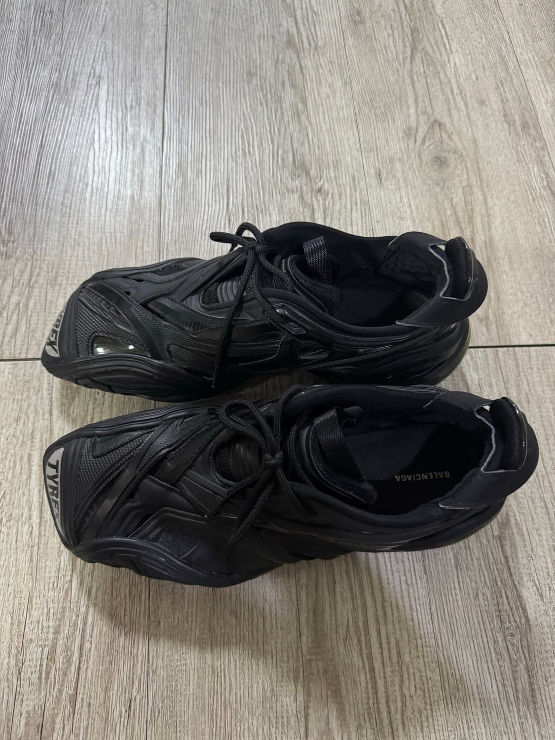 발렌시아가 타이렉스 41 상품이미지1
