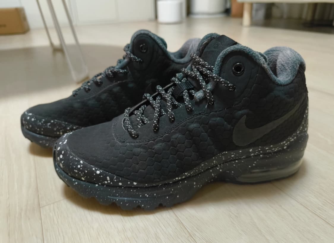 나이키 에어맥스 인비고 미드 상품이미지2