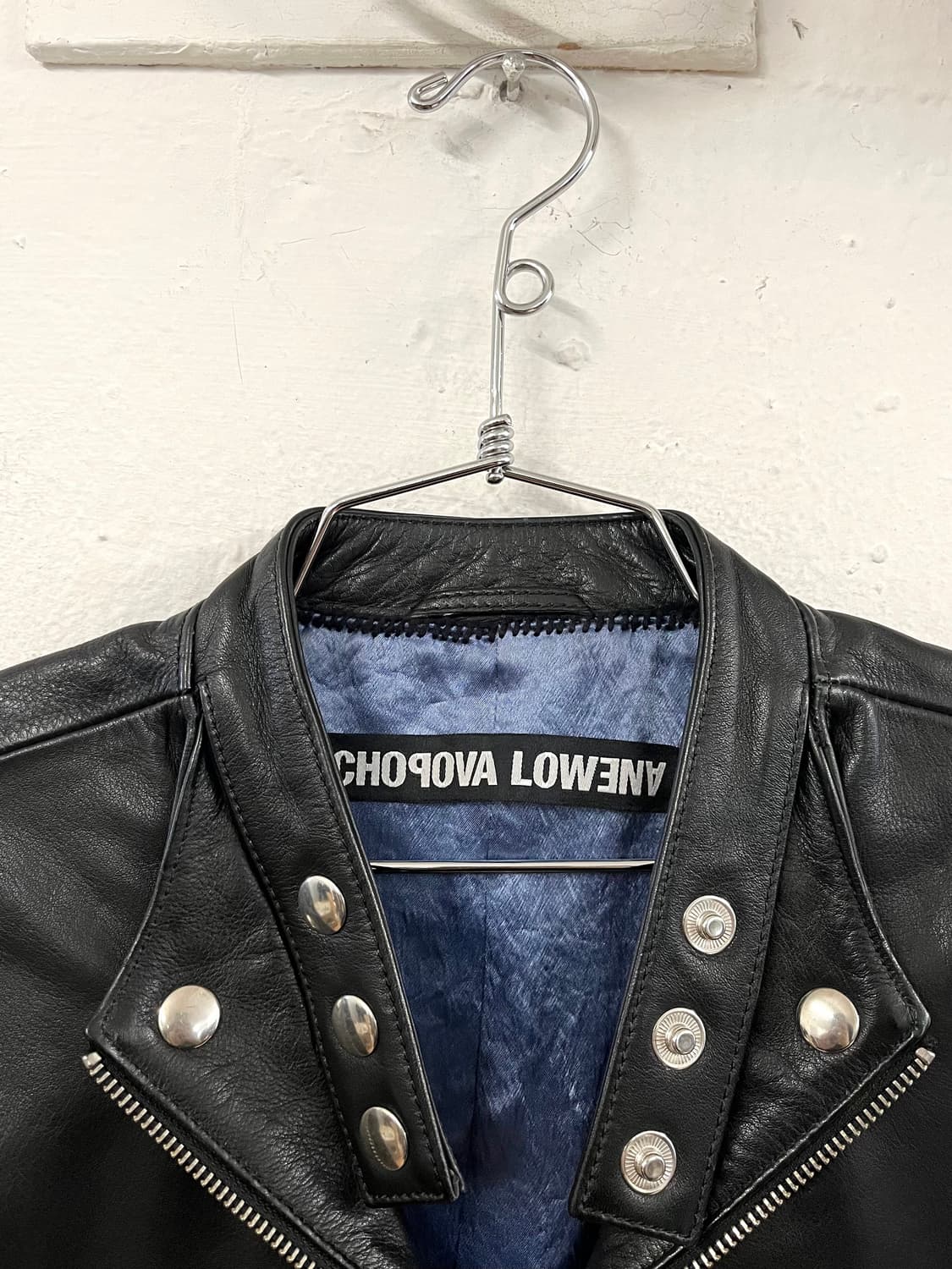 쵸포바 로위나 2023AW 런웨이 카라비나 레더 자켓 상품이미지4