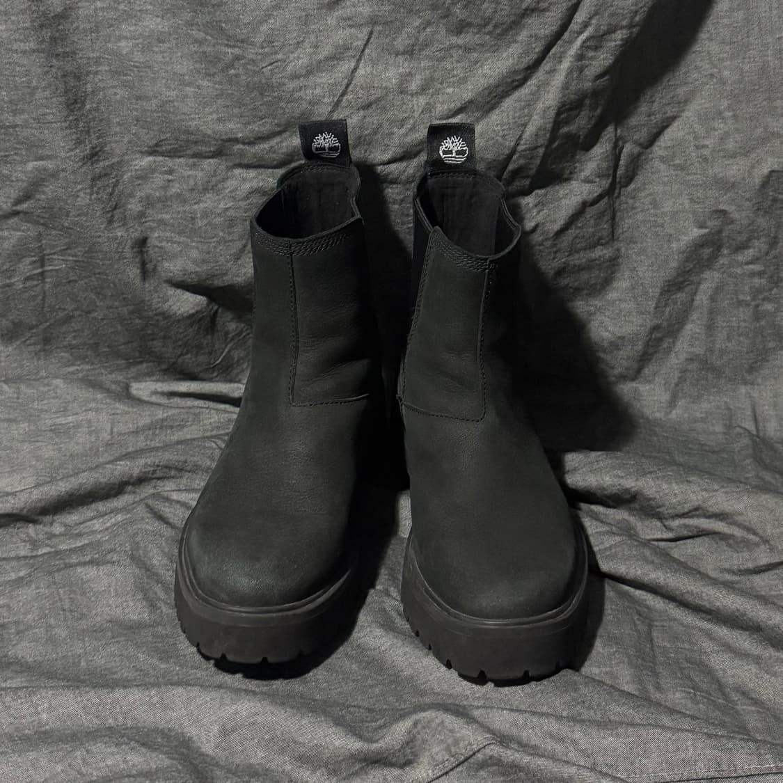 Carnaby Cool Mid Chelsea Nubuck Boots 상품이미지4