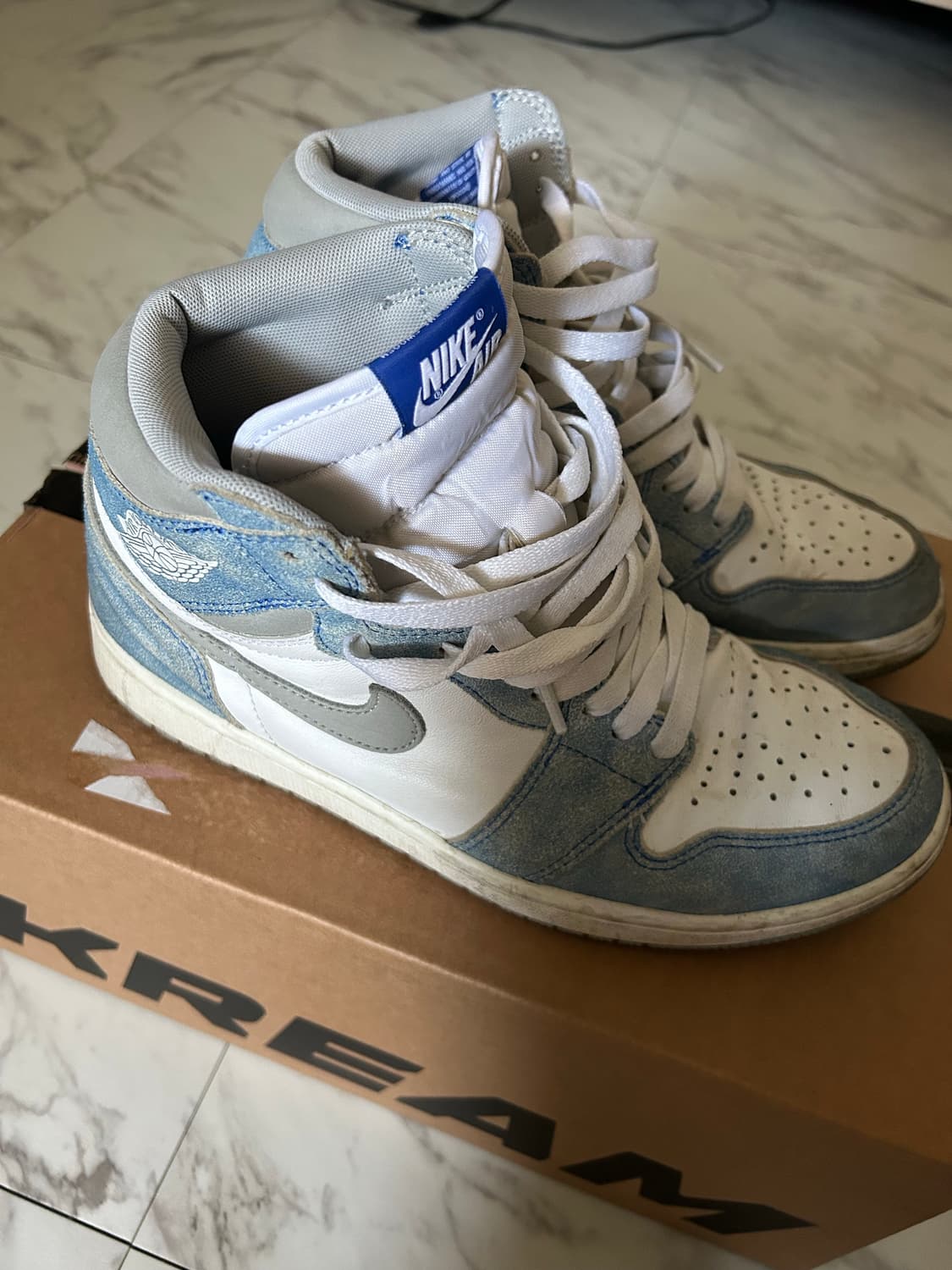 조던 1 레트로 하이 OG 하이퍼 로얄 상품이미지2