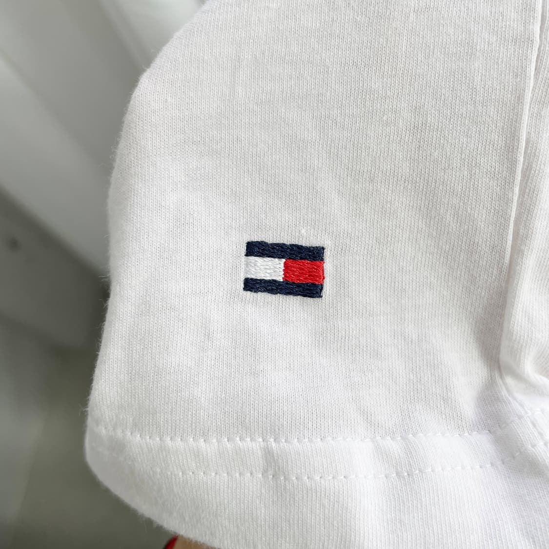 F1 타미힐피거 클래식 V넥 티셔츠 S사이즈 상품이미지5