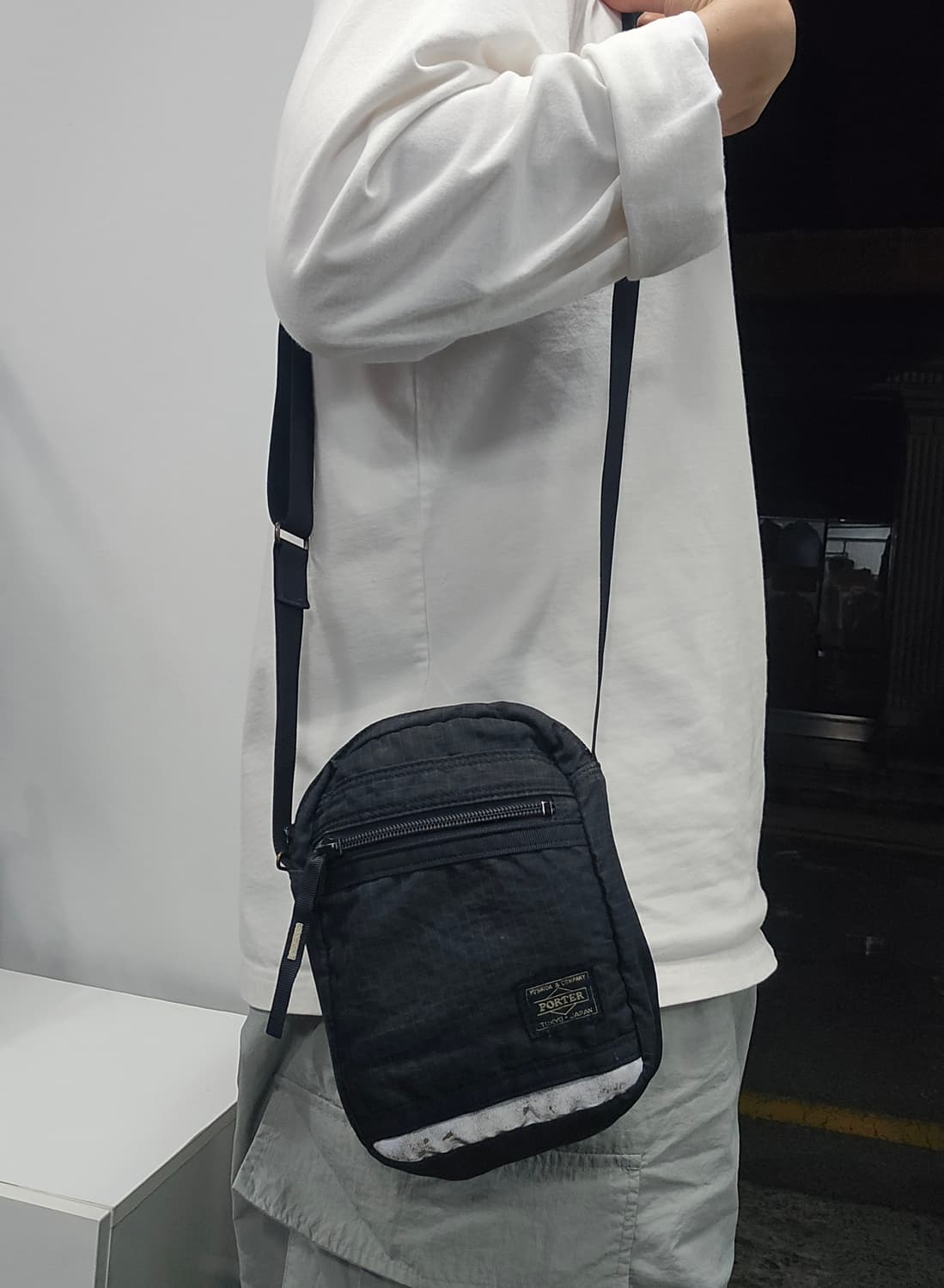 요시다포터 나일론 리플렉트 크로스백 상품이미지1