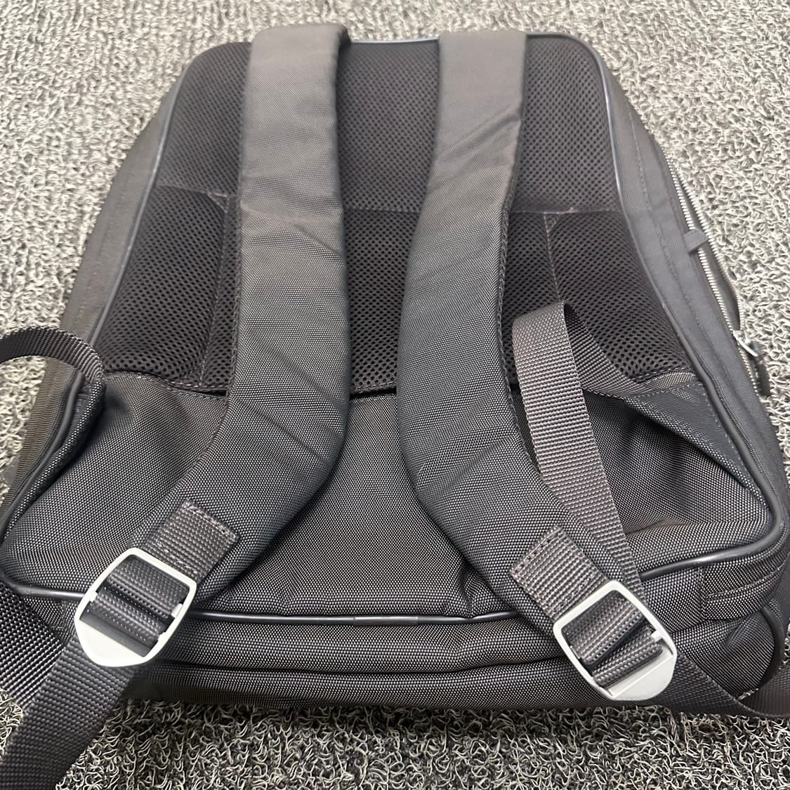 만다리나덕 백팩 브라운 상품이미지7