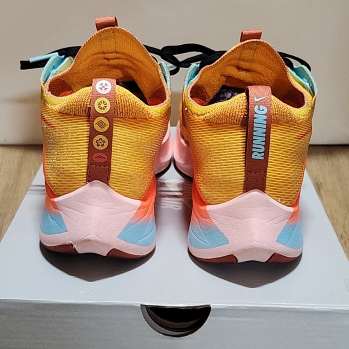 나이키 줌플라이4 275 Sunset 상품이미지5