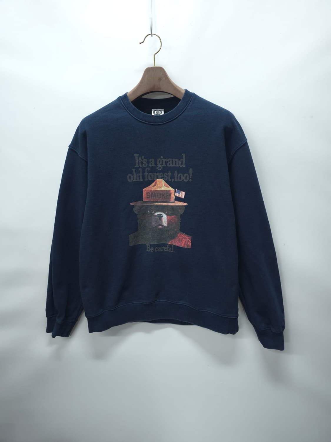 스모키 베어 남성 그래픽 헤비쭈리 맨투맨 상품이미지1