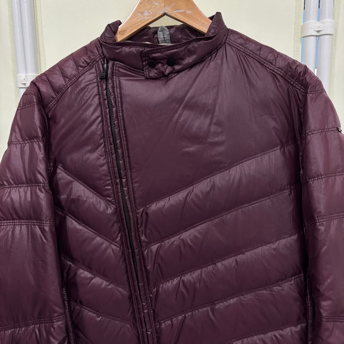 DKNY 사선 비대칭 패딩 자켓 상품이미지4