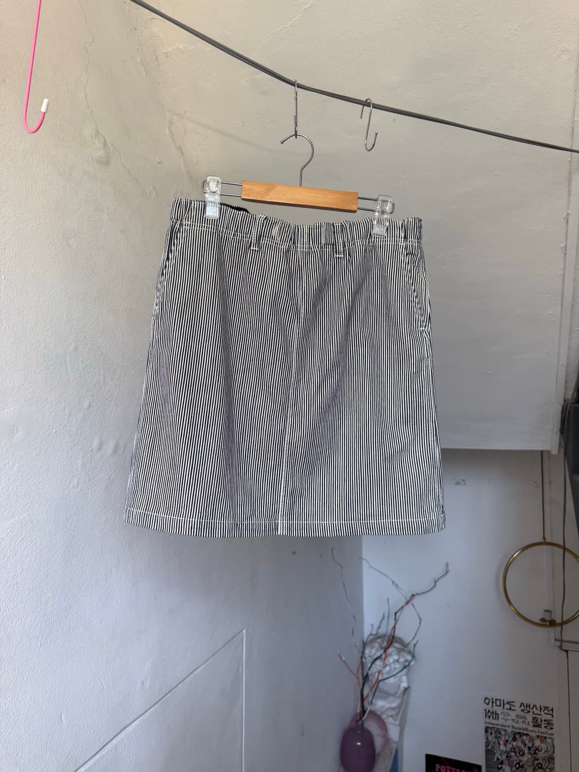 데님 스트라이프 미디 스커트 상품이미지1