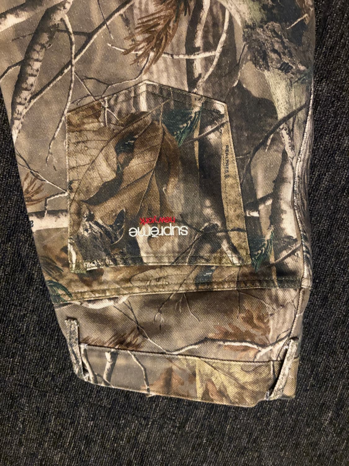 슈프림 25FW 리얼트리 배기 팬츠 32 상품이미지4