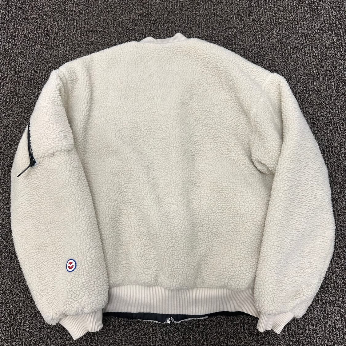 OUTDOOR 아웃도어 아이보리 뽀글이 털 후리스 양면 점퍼 M 상품이미지4