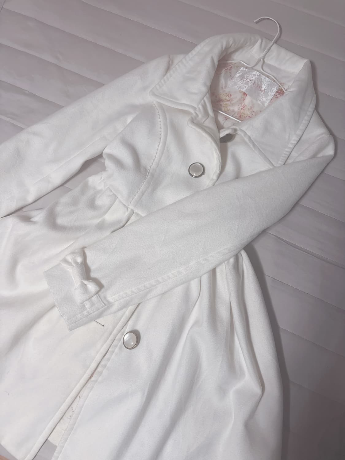 결제전연락) 리즈리사 화이트 리본 코트 일브 히메갸루 양산형 양도 판매 상품이미지1