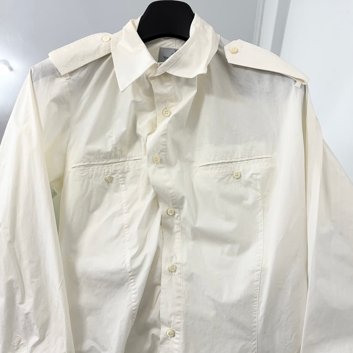 비비안웨스트우드 트위스트 커브드 셔츠 상품이미지6