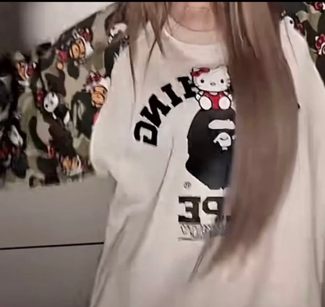 베이프 키티 맨투맨 구해요!!M,L 상품이미지1