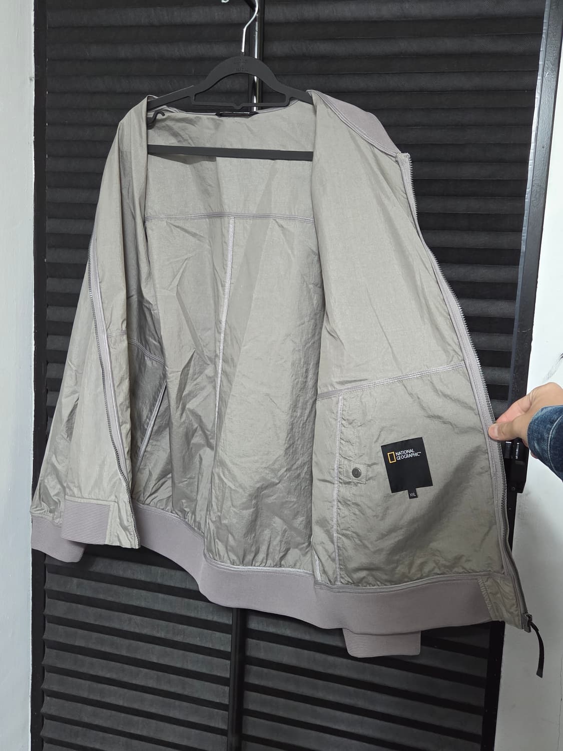 [내셔널지오그래픽] 미노우 항공점퍼 판매합니다. 상품이미지5