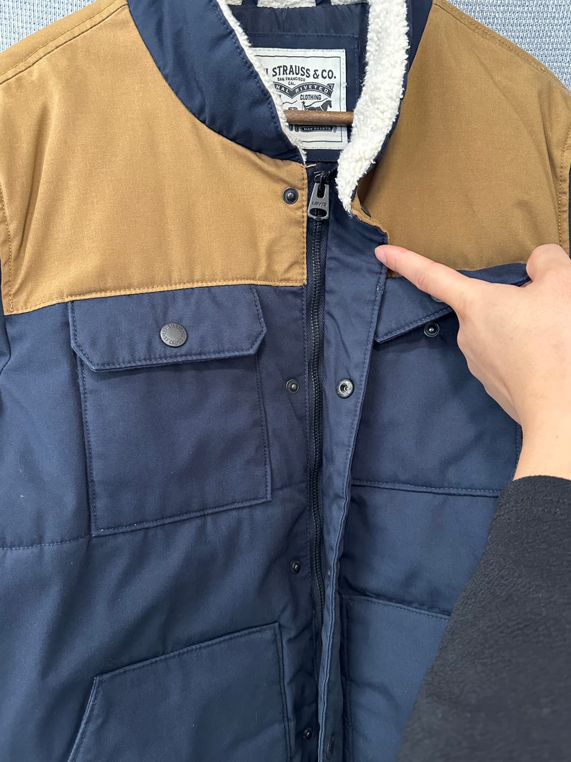 LEVIS 투톤 셔파 패딩 자켓 상품이미지3