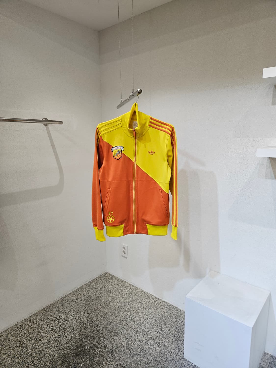 아디다스 부탄 용자수 트랙탑 져지 상품이미지1