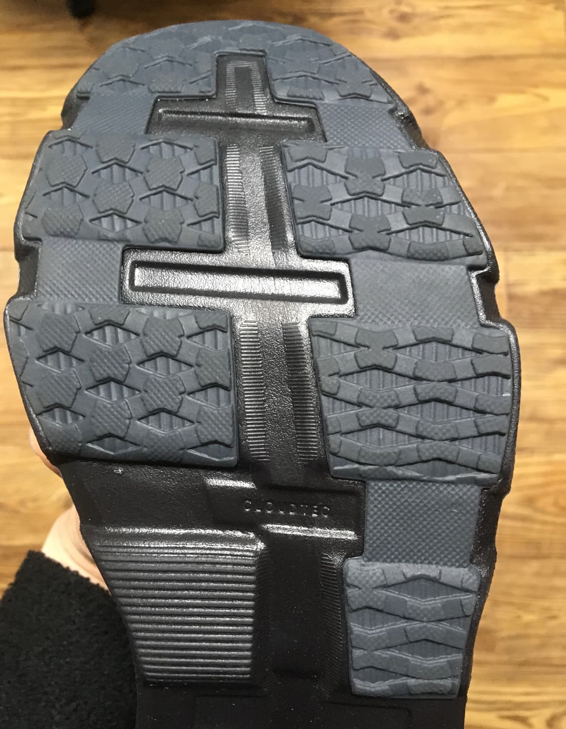 (280)온러닝 파프 클라우드몬스터 하이퍼 블랙 판매합니다 상품이미지8