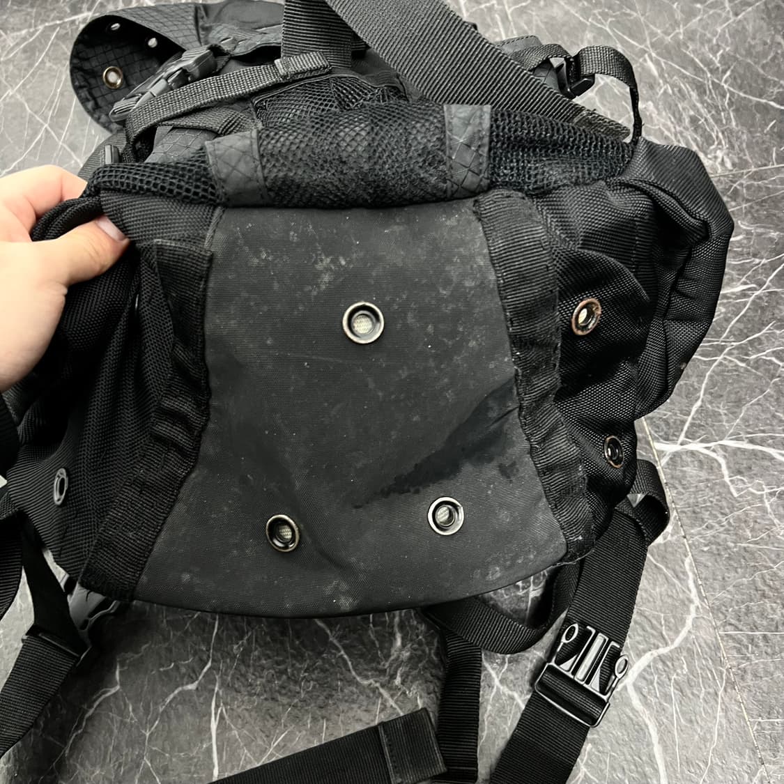 오클리 아이콘로고 3.0 테크니컬 백팩 블랙 상품이미지9