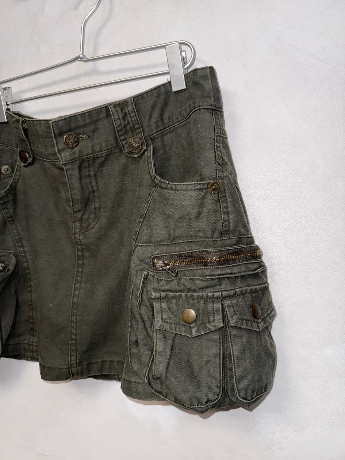 Khaki multi pocket cargo mini skirt 상품이미지2