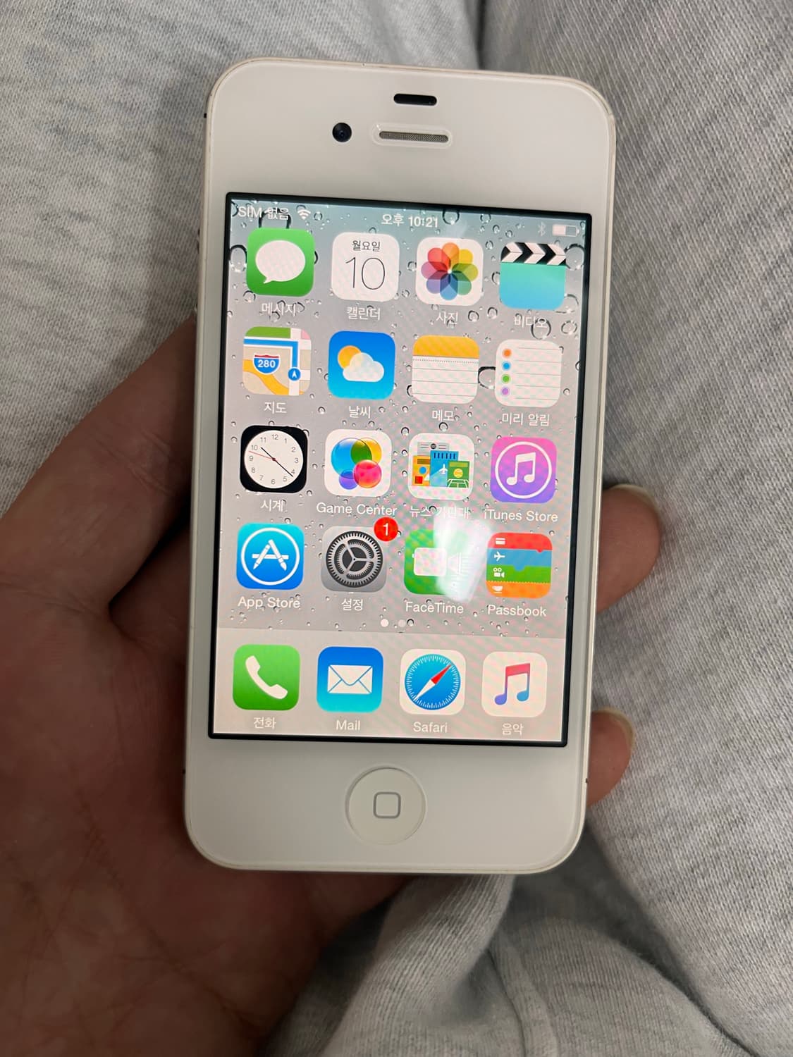 아이폰4S 화이트 모델 16GB 상품이미지1