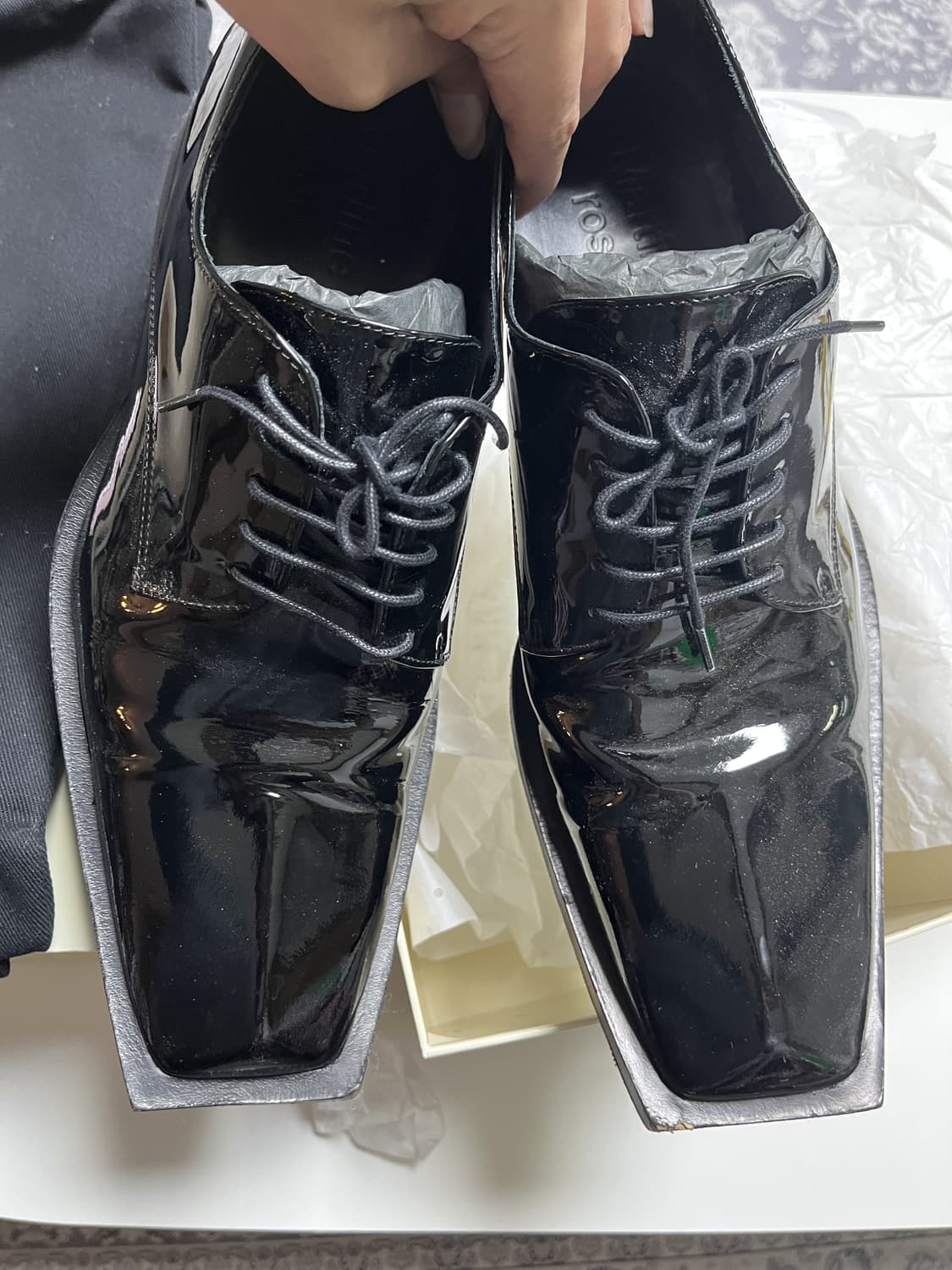 마틴로즈 삼각 페이턴트 더비 블랙 45사이즈 상품이미지3