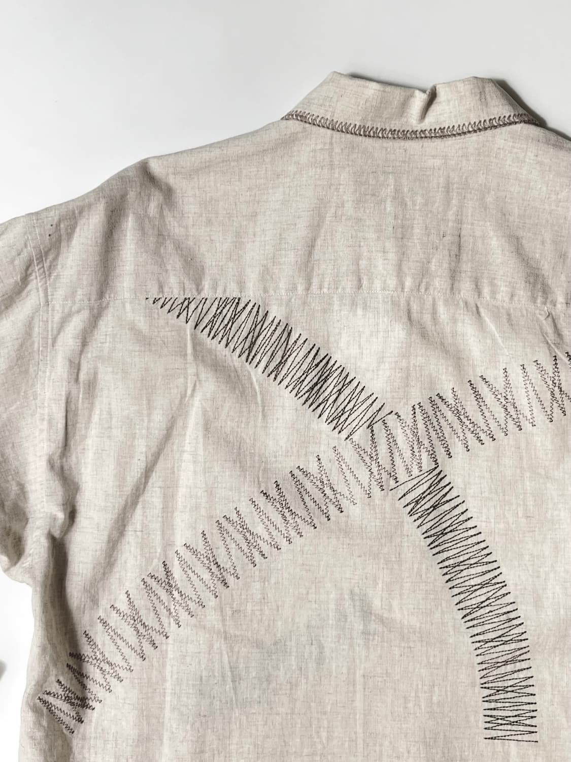 지그재그 스티치 린넨 셔츠  상품이미지9