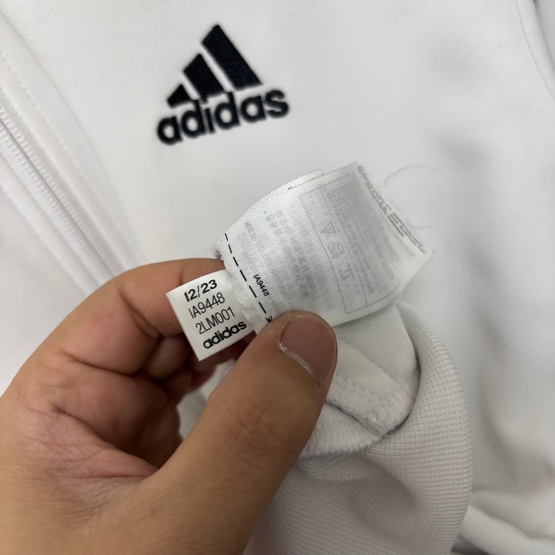 아디다스 화이트 삼선 트랙탑 상품이미지5