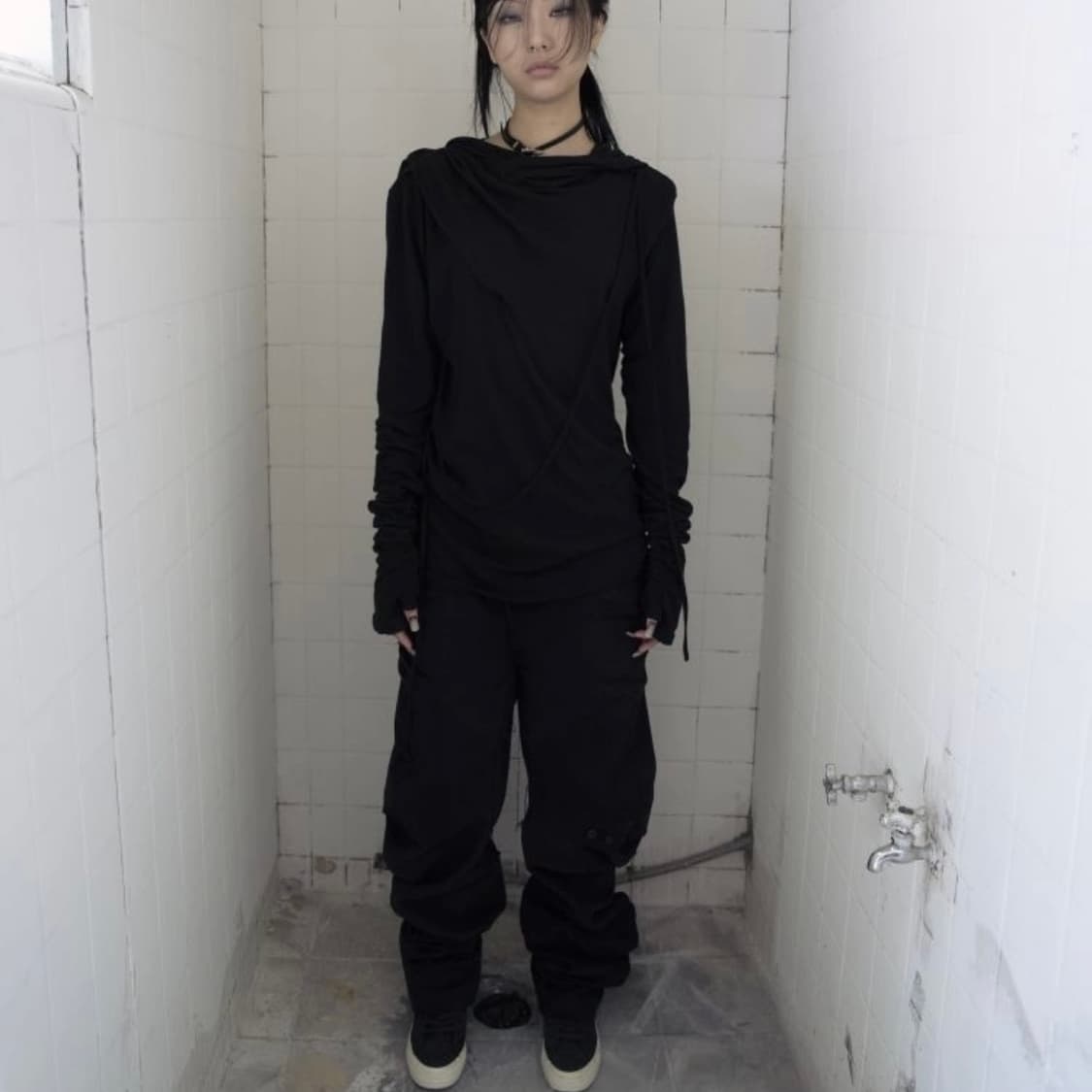 하르테올뎀 Hooded Fract Sleeve 2사이즈 블랙 유니섹스 상품이미지3