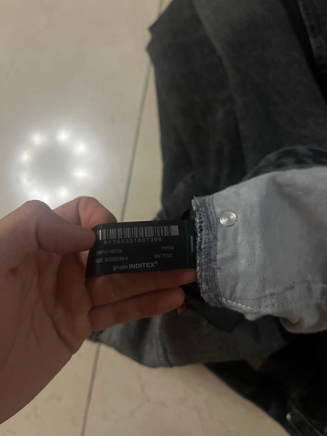 자라 흑청 데님 팬츠 (29,zara) 상품이미지4